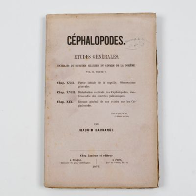 Céphalopodes. Etudes générales. Extraits du système Silurien du Centre de la Bohême. Vol. II, Texte V. Chap. XVII. Partie initiale de la coquille. Observations générales. Chap. XVIII. Distribution verticale des Céphalopodes, dans l'ensemble des contrées paléozoiques. Chap. XIX. Résumé général de nos études sur les Céphalopodes.